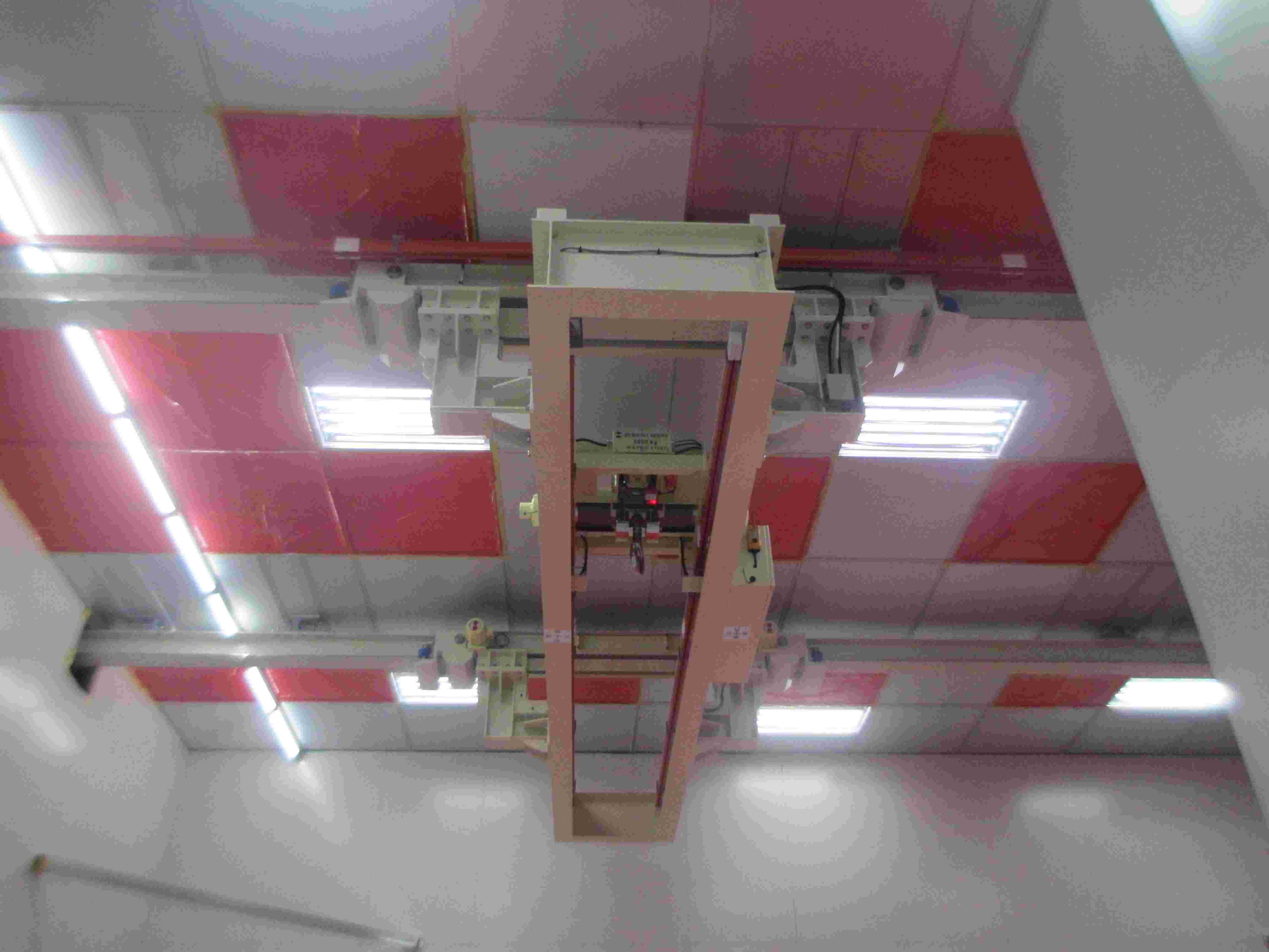 2、潔凈無(wú)塵雙梁懸掛起重機(jī).jpg