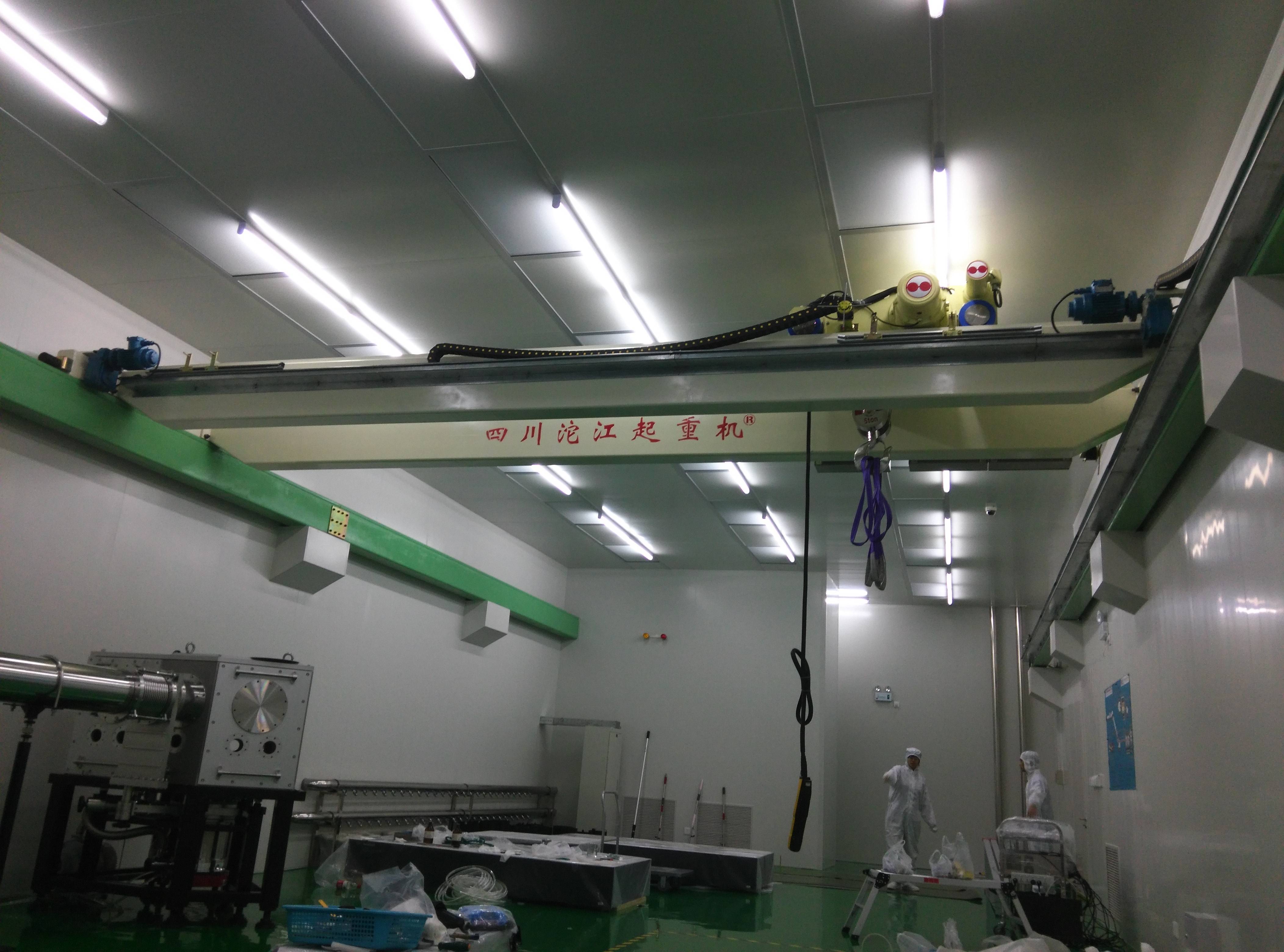 1.1、潔凈無塵雙梁起重機(jī)(2).jpg
